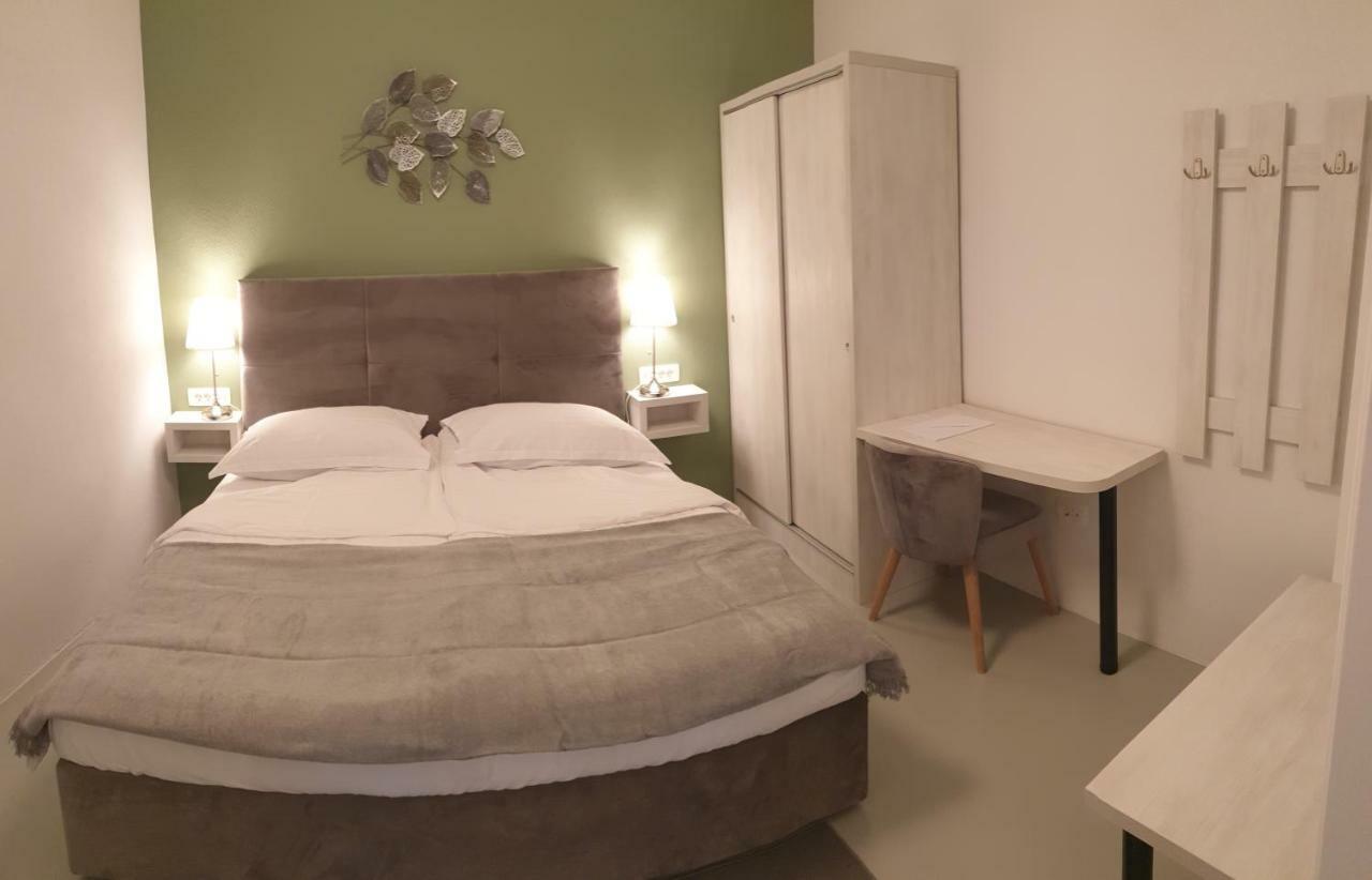 Apartment Adriatico Eterno 1 Ровінь Екстер'єр фото